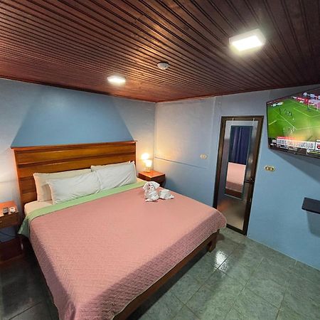 Pura Vida Aparment - Downtown La Fortuna מראה חיצוני תמונה